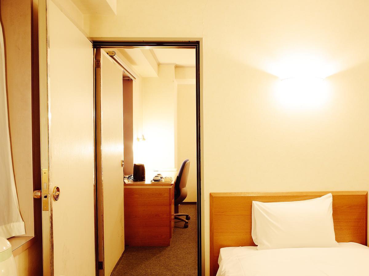 Mitaka City Hotel Chofu Exterior photo